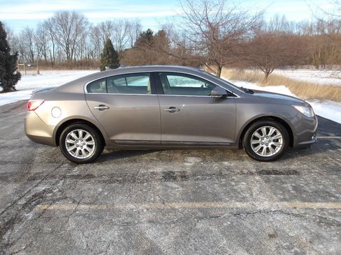 Used 2012 Buick LaCrosse Leather image 2