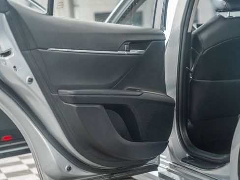 Used 2023 Toyota Camry SE image 34