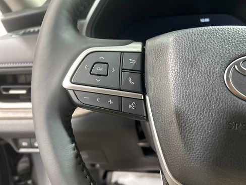 Used 2026 Toyota Grand Highlander AWD image 26