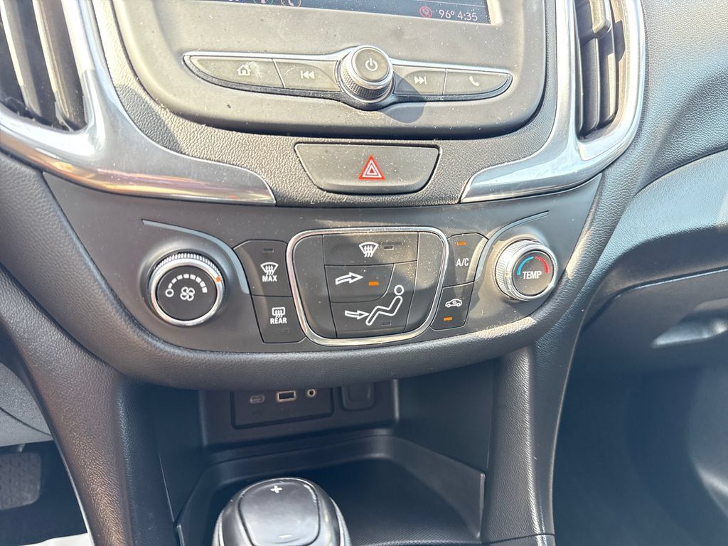 Used 2021 Chevrolet Equinox LT AWD/4WD image 17