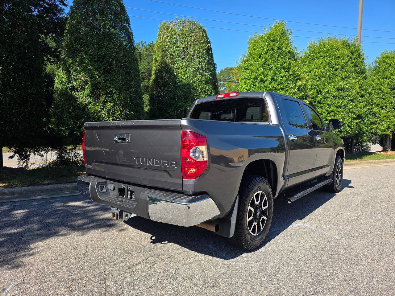 Used 2014 Toyota Tundra Limited w/ TRD Off Road Package AWD/4WD image 6