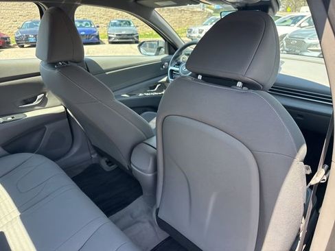 Certified 2023 Hyundai Elantra SEL w/ Convenience Package image 22