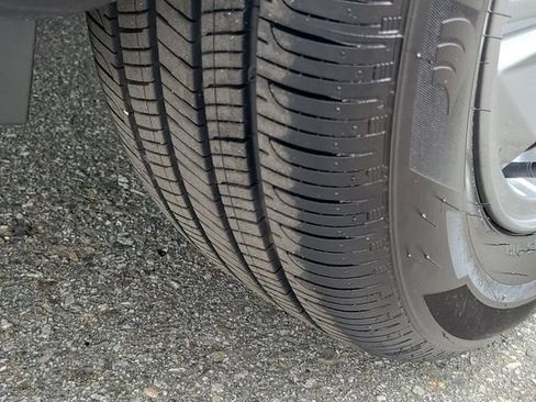 Certified 2026 Hyundai Elantra SE FWD image 27