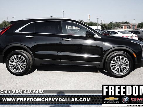 Used 2025 Cadillac XT4 Premium Luxury image 37