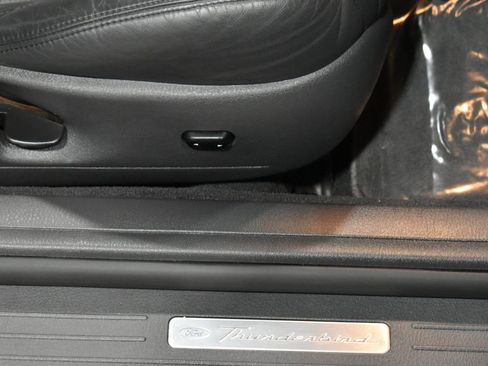 Used 2002 Ford Thunderbird image 37
