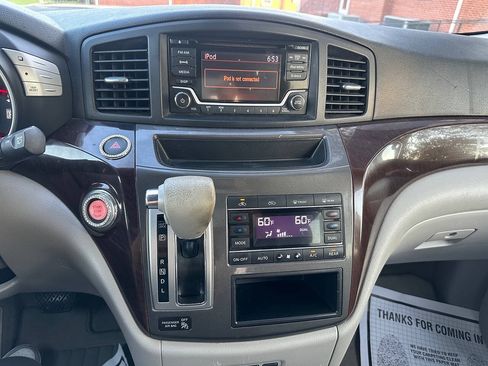 Used 2016 Nissan Quest SV FWD image 19