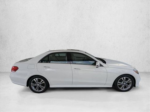 Used 2016 Mercedes-Benz E 350 Sedan image 4
