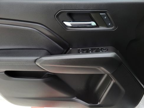 Used 2023 Chevrolet Colorado LT w/ LT Convenience Package RWD image 15