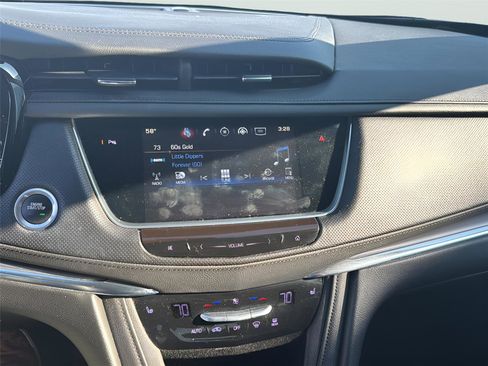 Used 2017 Cadillac XT5 Luxury w/ Driver Awareness Package image 19