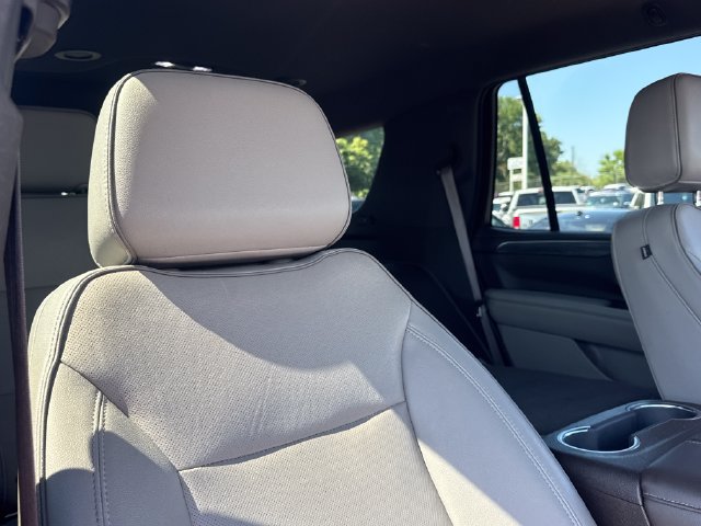 Used 2022 GMC Yukon SLT RWD image 29