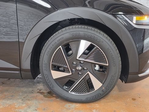 New 2026 Hyundai Ioniq 5 SEL image 11