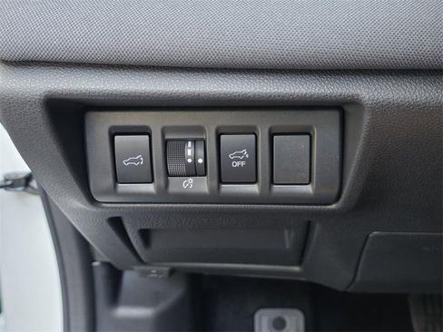 New 2025 Subaru Outback Premium image 25