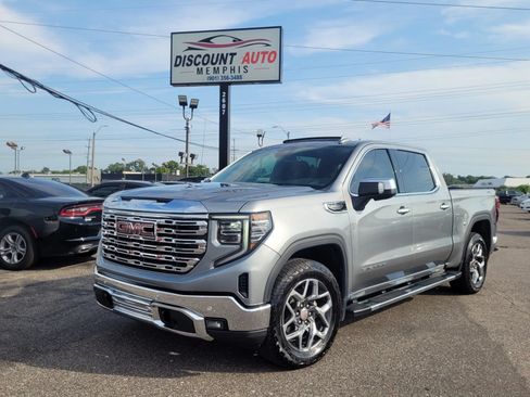 Used 2023 GMC Sierra 1500 SLT w/ SLT Premium Plus Package AWD/4WD image 32