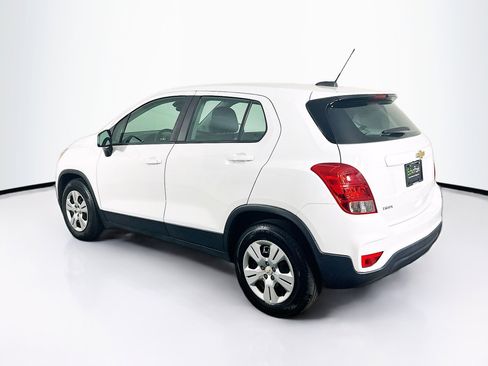 Used 2018 Chevrolet Trax LS image 5