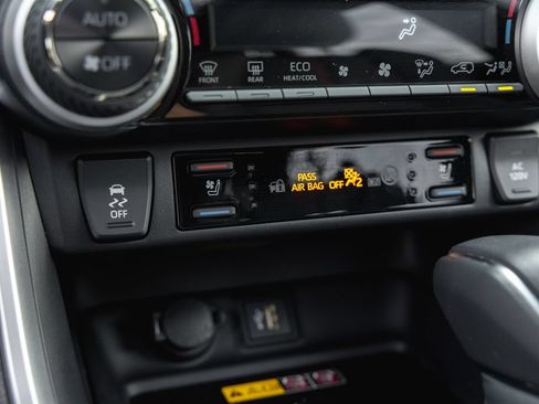 Certified 2025 Toyota RAV4 XSE AWD/4WD image 22