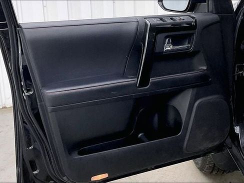 Used 2020 Toyota 4Runner TRD Off-Road Premium w/ Moonroof Package image 21