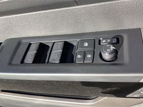 Used 2024 Toyota Tundra Limited image 28