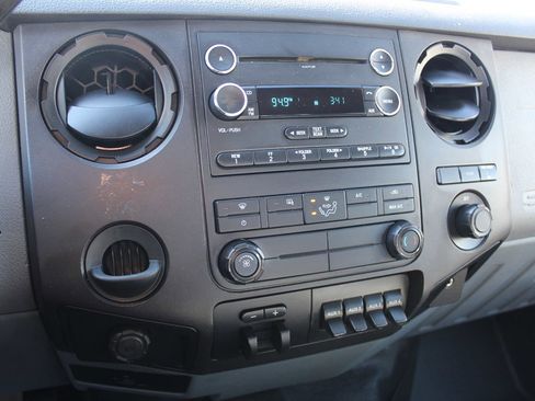 Used 2013 Ford F450 XL w/ PWR Equipment Group image 16