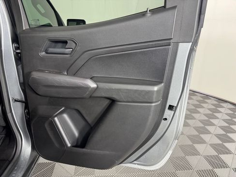 Used 2025 Chevrolet Colorado Trail Boss AWD/4WD image 27