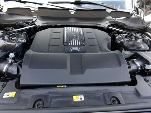 Used 2018 Land Rover Range Rover Supercharged image 19