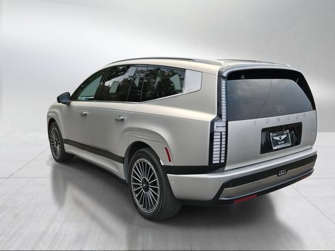 Used 2026 Hyundai Ioniq 9 Calligraphy AWD/4WD image 5