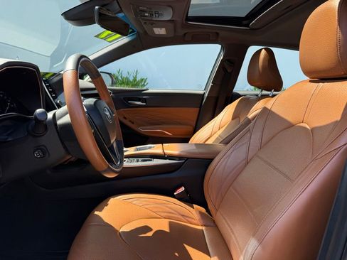 Used 2019 Toyota Avalon Limited w/ Advanced Safety Package FWD image 13