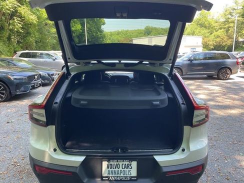 Certified 2023 Volvo C40 P8 Recharge Ultimate AWD/4WD image 10