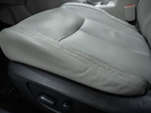 Used 2018 Nissan Rogue Sport SL w/ SL Premium Package image 40