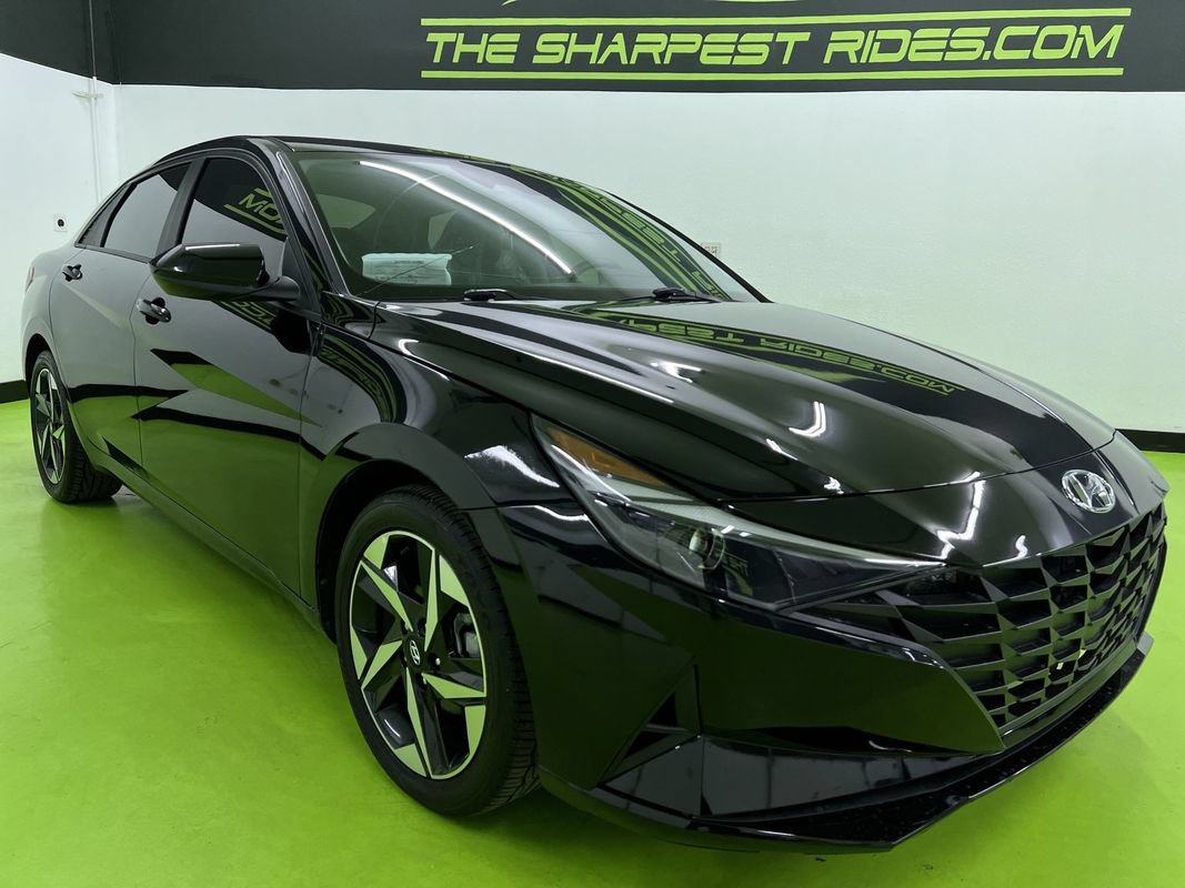 Used 2023 Hyundai Elantra SEL w/ Convenience Package FWD image 2