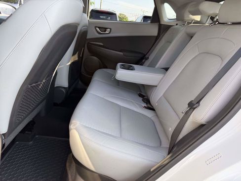 Used 2018 Hyundai Kona Limited AWD/4WD image 13