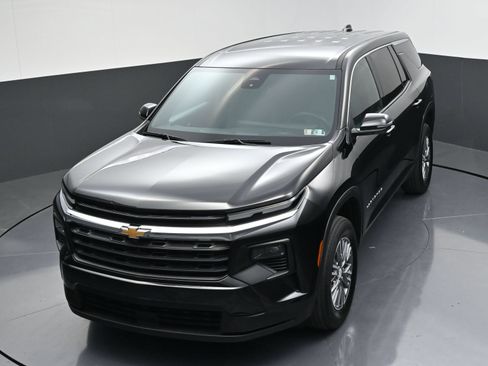 Used 2024 Chevrolet Traverse LS FWD image 47