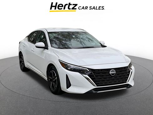 Used 2025 Nissan Sentra SV image 1