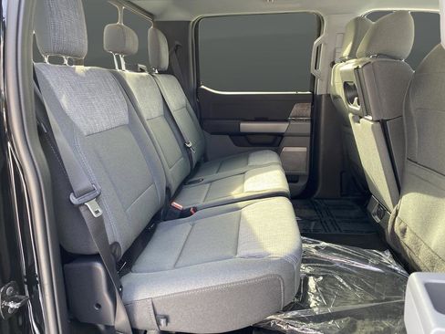 New 2026 Ford F250 XLT w/ XLT Premium Package image 25