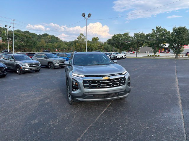 Used 2025 Chevrolet Equinox LT w/ Convenience Package II FWD image 21