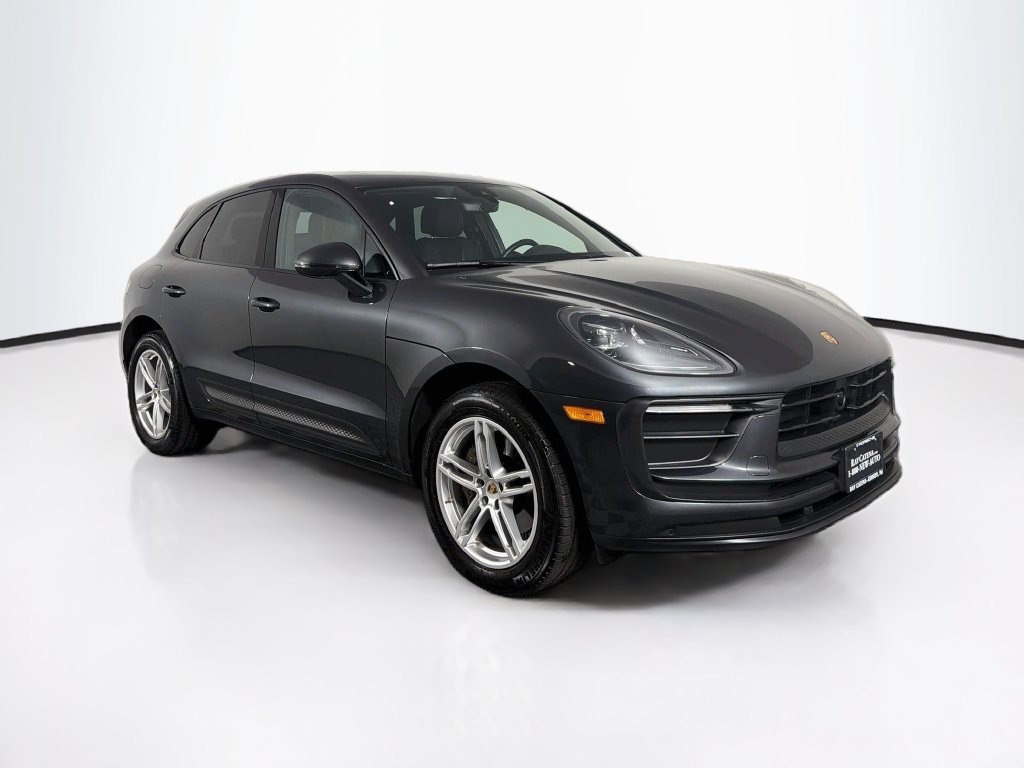 Certified 2023 Porsche Macan AWD/4WD image 7