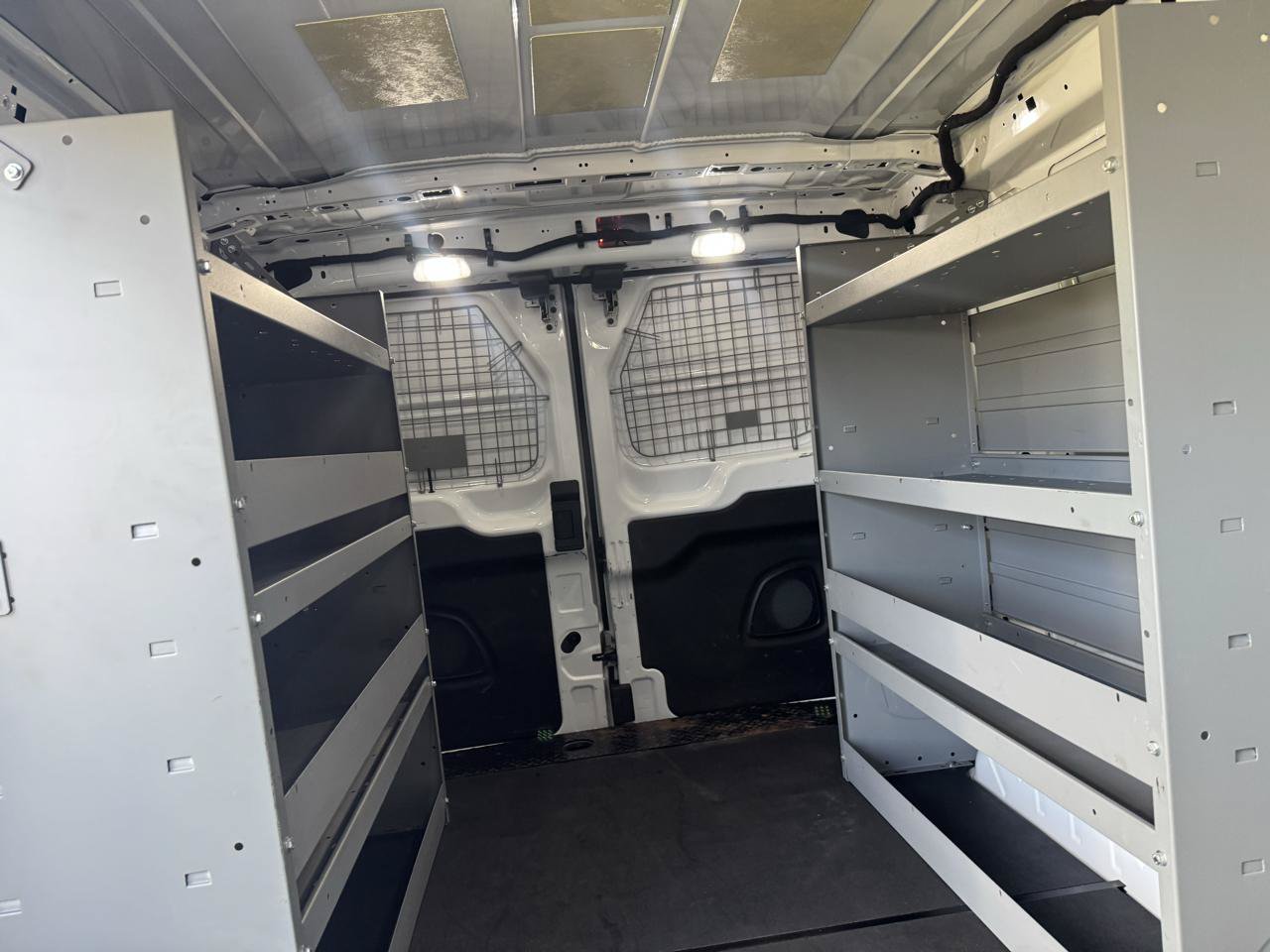 Used 2021 Ford Transit 250 Low Roof RWD image 10