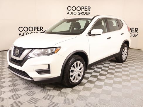 Used 2020 Nissan Rogue S AWD/4WD image 9