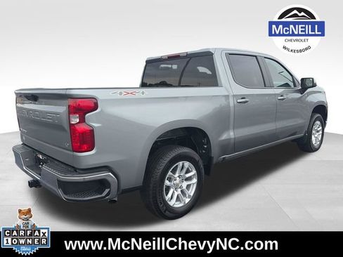 Used 2025 Chevrolet Silverado 1500 LT AWD/4WD image 8