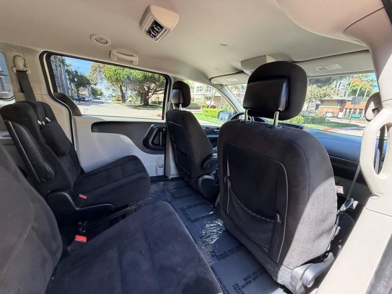 Used 2016 Dodge Grand Caravan SE w/ Quick Order Package 29E SE FWD image 46
