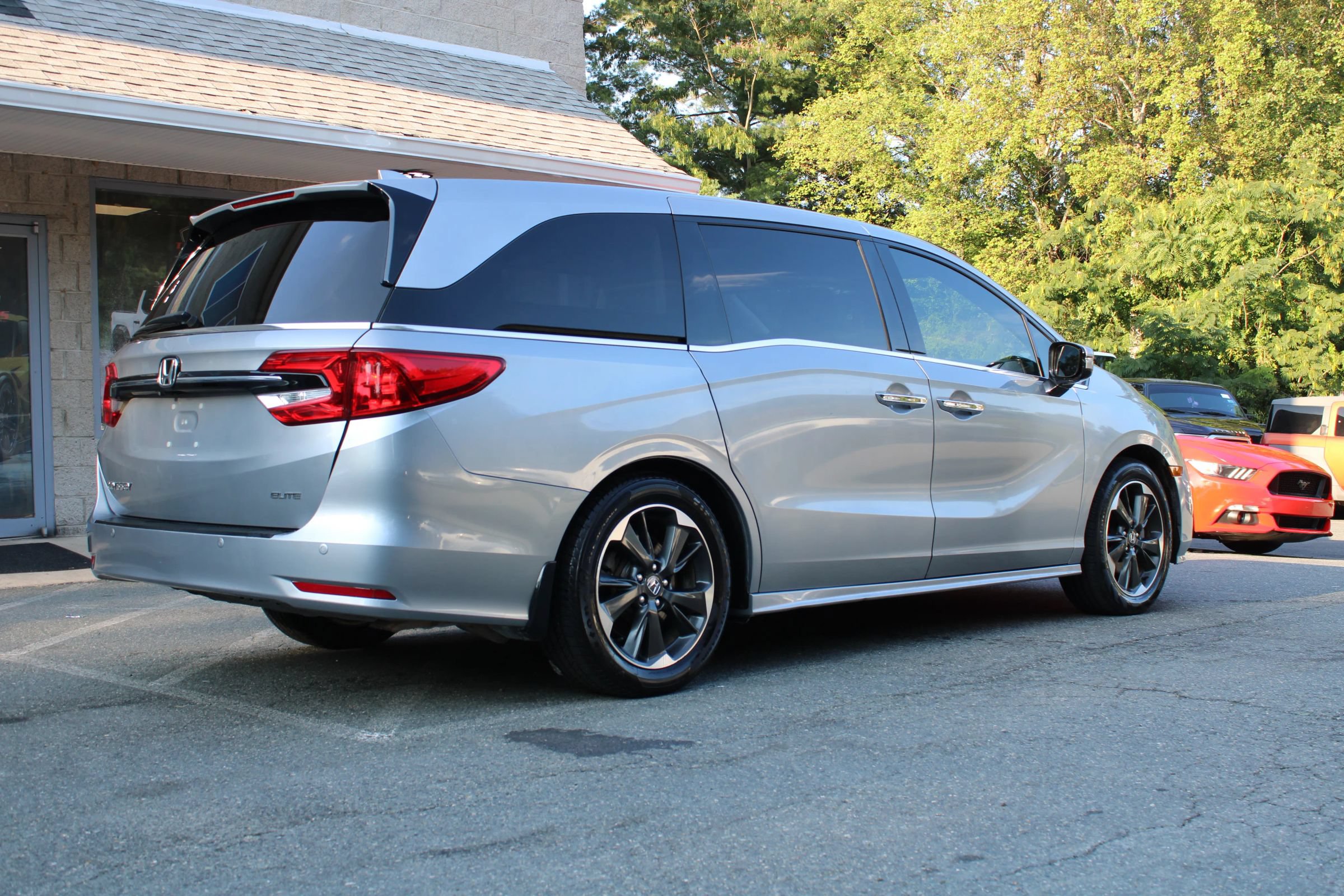 Used 2021 Honda Odyssey Elite image 6