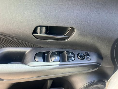 Used 2023 Nissan Kicks S FWD image 12