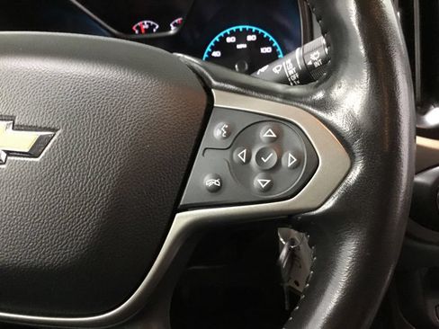 Used 2021 Chevrolet Colorado Z71 w/ Safety Package AWD/4WD image 33