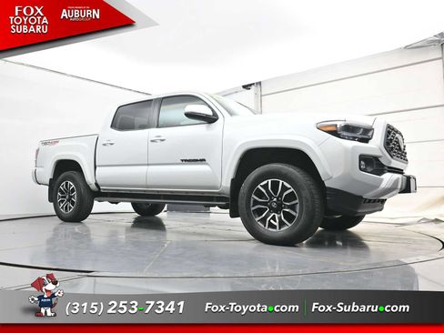 Used 2023 Toyota Tacoma TRD Sport w/ TRD Premium Sport Package AWD/4WD image 22