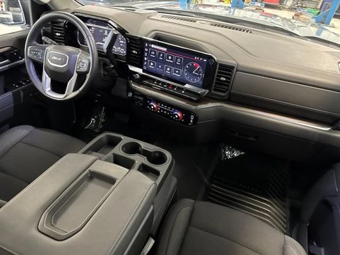 Used 2025 GMC Sierra 1500 Elevation AWD/4WD image 18