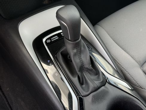 Used 2025 Toyota Corolla SE FWD image 24