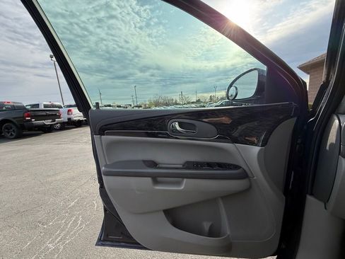 Used 2014 Buick Enclave Convenience FWD image 17