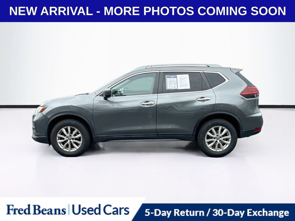 Used 2018 Nissan Rogue SV AWD/4WD image 4