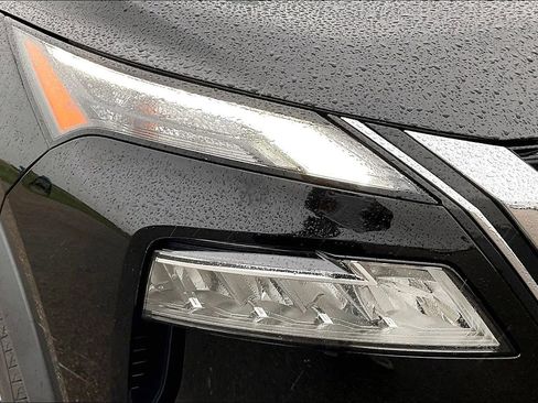 Used 2023 Nissan Rogue SV FWD image 37