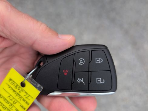 New 2026 GMC Terrain AT4 w/ LPO, Black Badging Package image 10