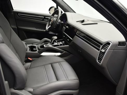 New 2026 Porsche Panamera 4S AWD/4WD image 28